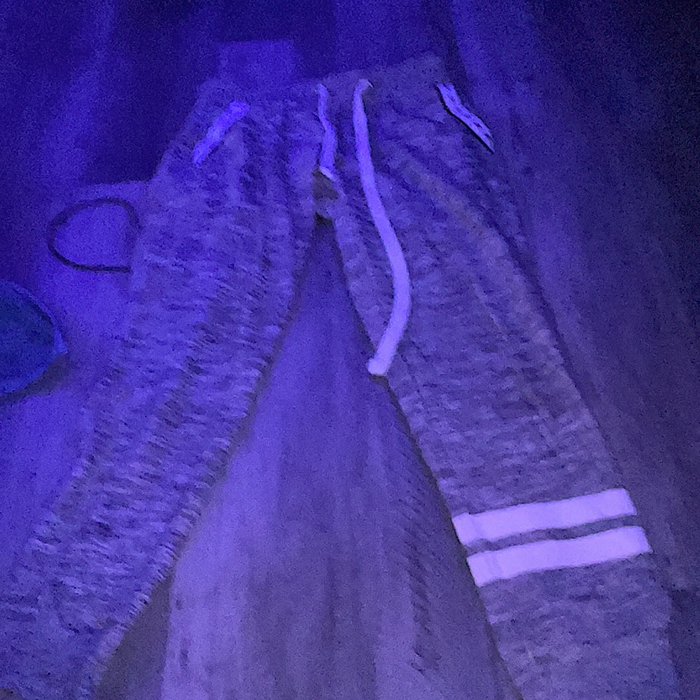 Gray joggers with white ties and 2 white lines on the bottom super comfy❤️